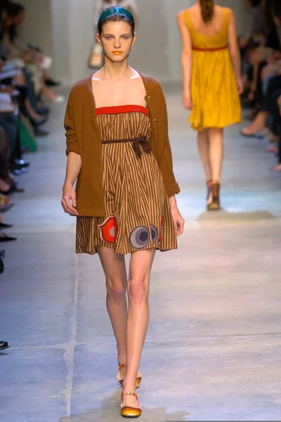 Look 17